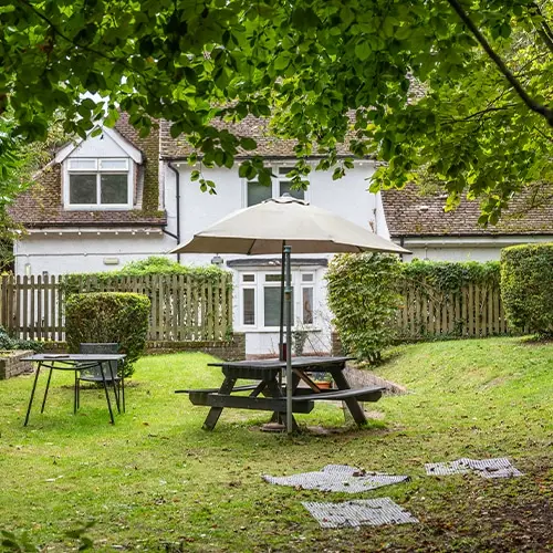 Croftdown_house__0003_Supremecare_createtheimageuk-38